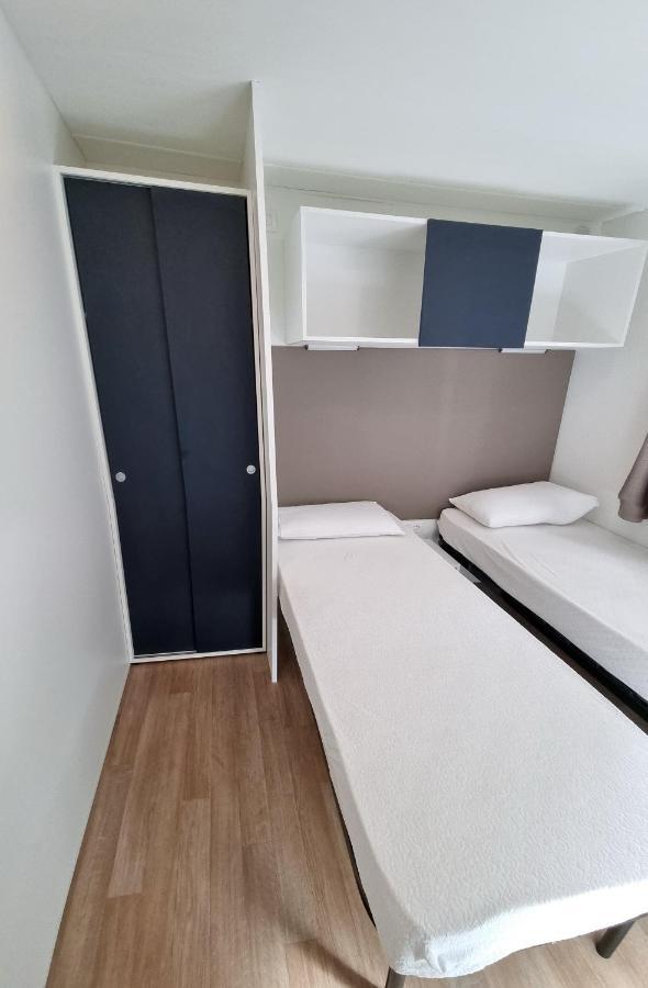 Camping La Rocca Manerba del Garda Exterior foto