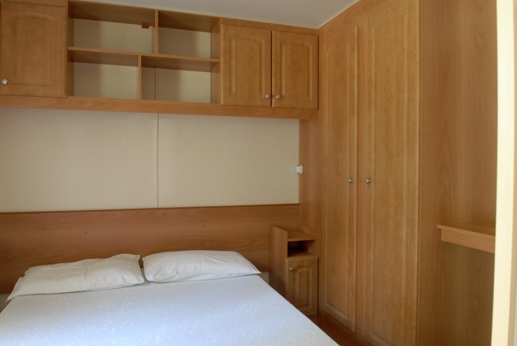 Camping La Rocca Manerba del Garda Exterior foto