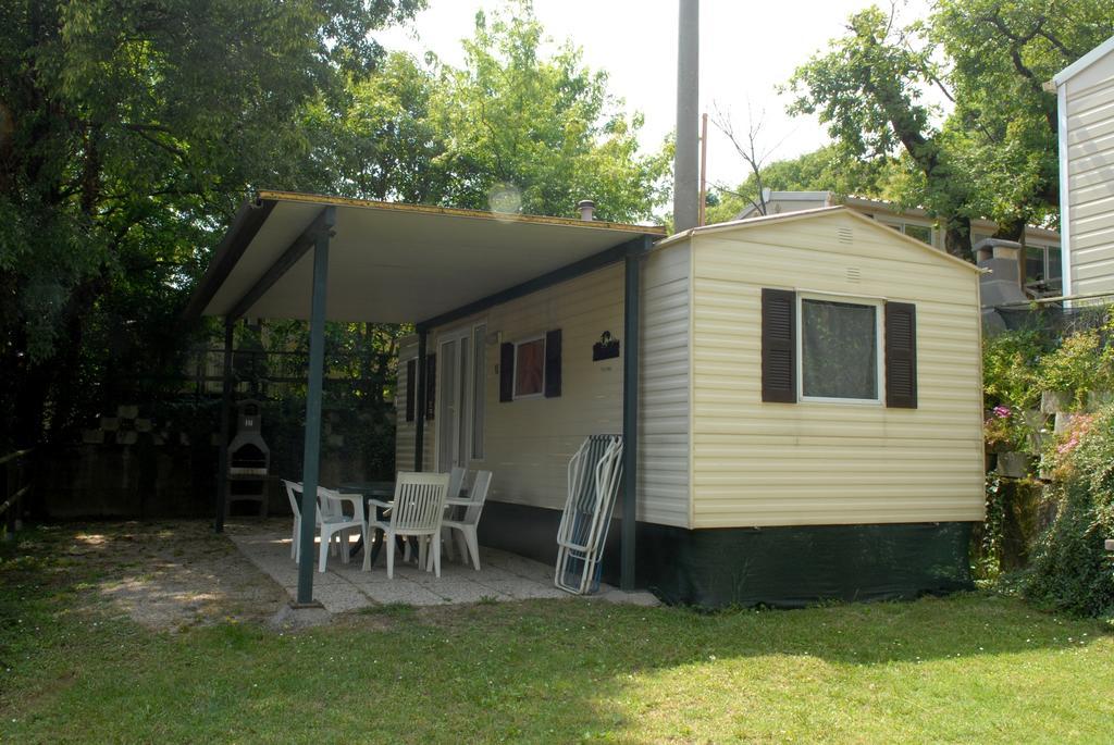 Camping La Rocca Manerba del Garda Exterior foto