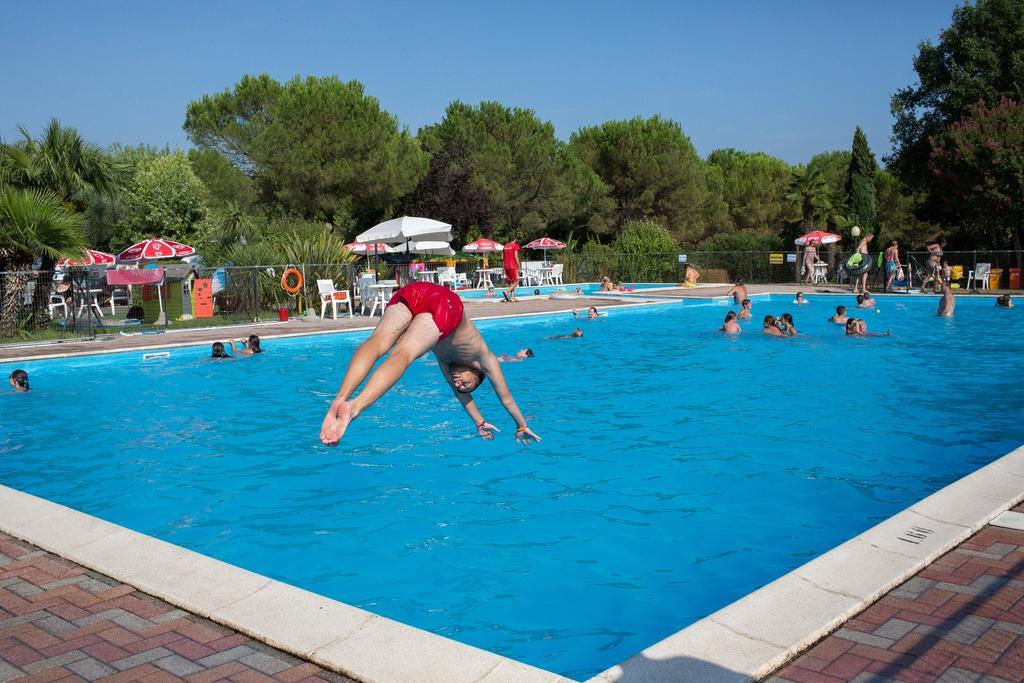 Camping La Rocca Manerba del Garda Exterior foto